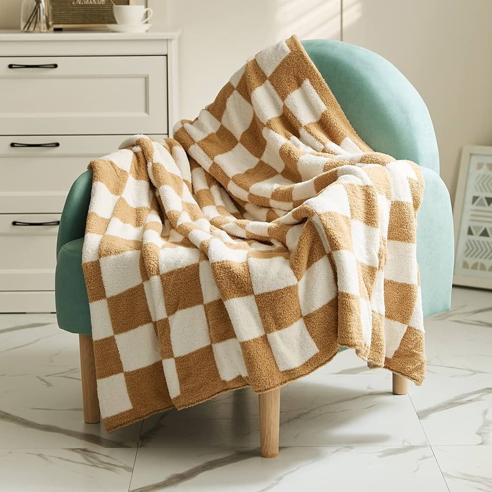 Checkerboard Throw Blanket Soft Cozy Khaki Blanket Reversible Fleece Checker Blanket for Couch So... | Amazon (US)