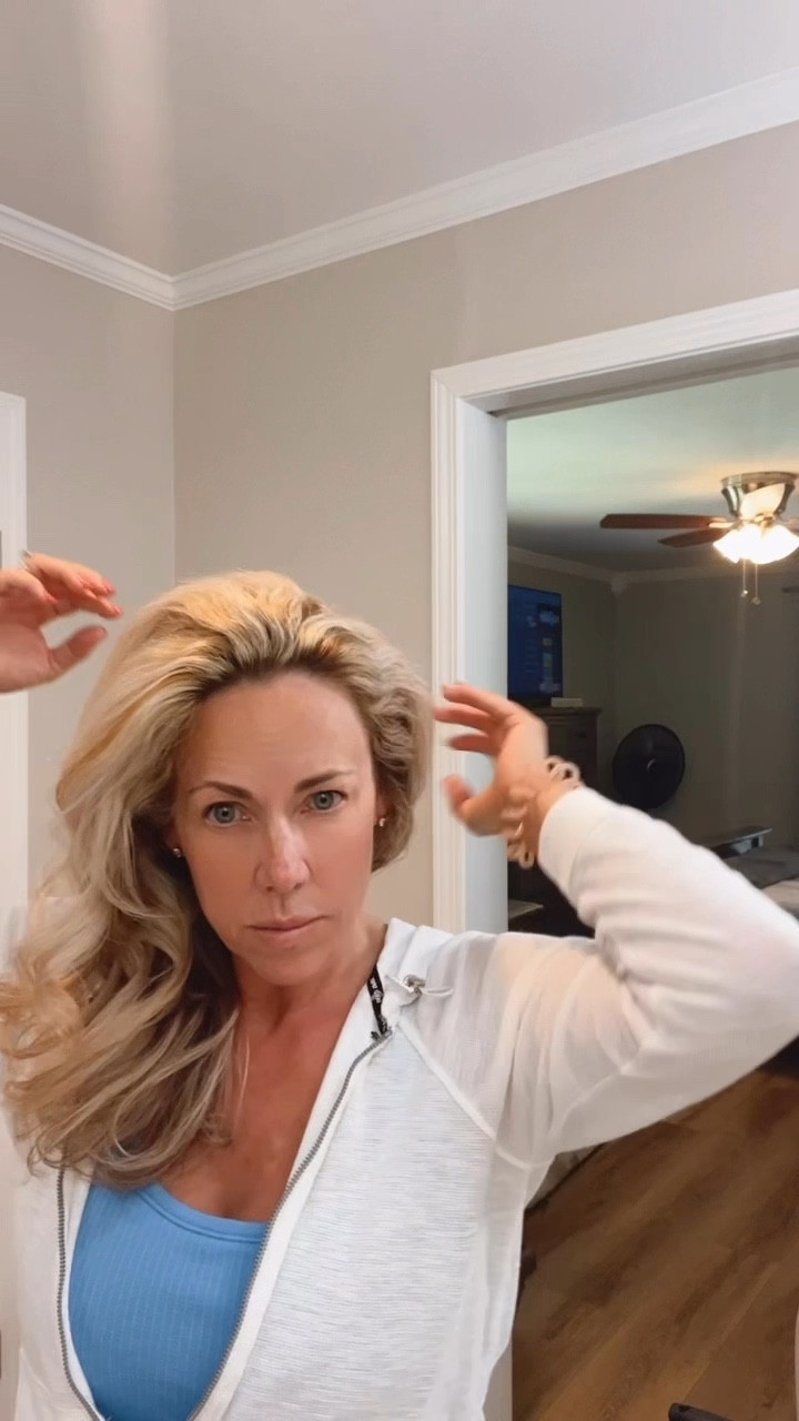 ✨ Smooth hair, without the splurge ✨
I’ve been using the Shark HyperAIR™ dryer + attachments and honestly—it gives Dyson-level results at a fraction of the price 🙌🏻. Fast drying, sleek design, and intelligent heat control that keeps hair shiny and healthy.

My favorite attachment? The styling brush—it’s like a blowout and straightener in one. Hello, salon finish at home ⏱️💨.

💗 Affordable, powerful, and so worth it if you want flawless hair without spending a fortune.

Tap to shop the Shark hair tools I linked—dryer, diffuser, and all the styling attachments that make everyday a good hair day!

#SharkHair #LTKBeauty #HairGoals #SharkHyperAir #LTKFinds
