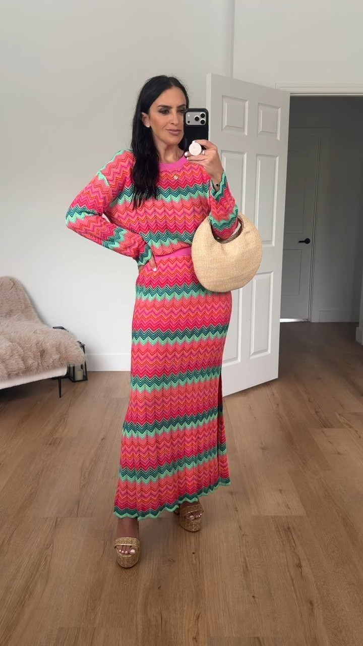 Beach Riot Beach Cover Up Sweater wearing size medium 

Beach Riot Ivana Stripe Open Knit Cover-Up Maxi Skirt wearing size medium 