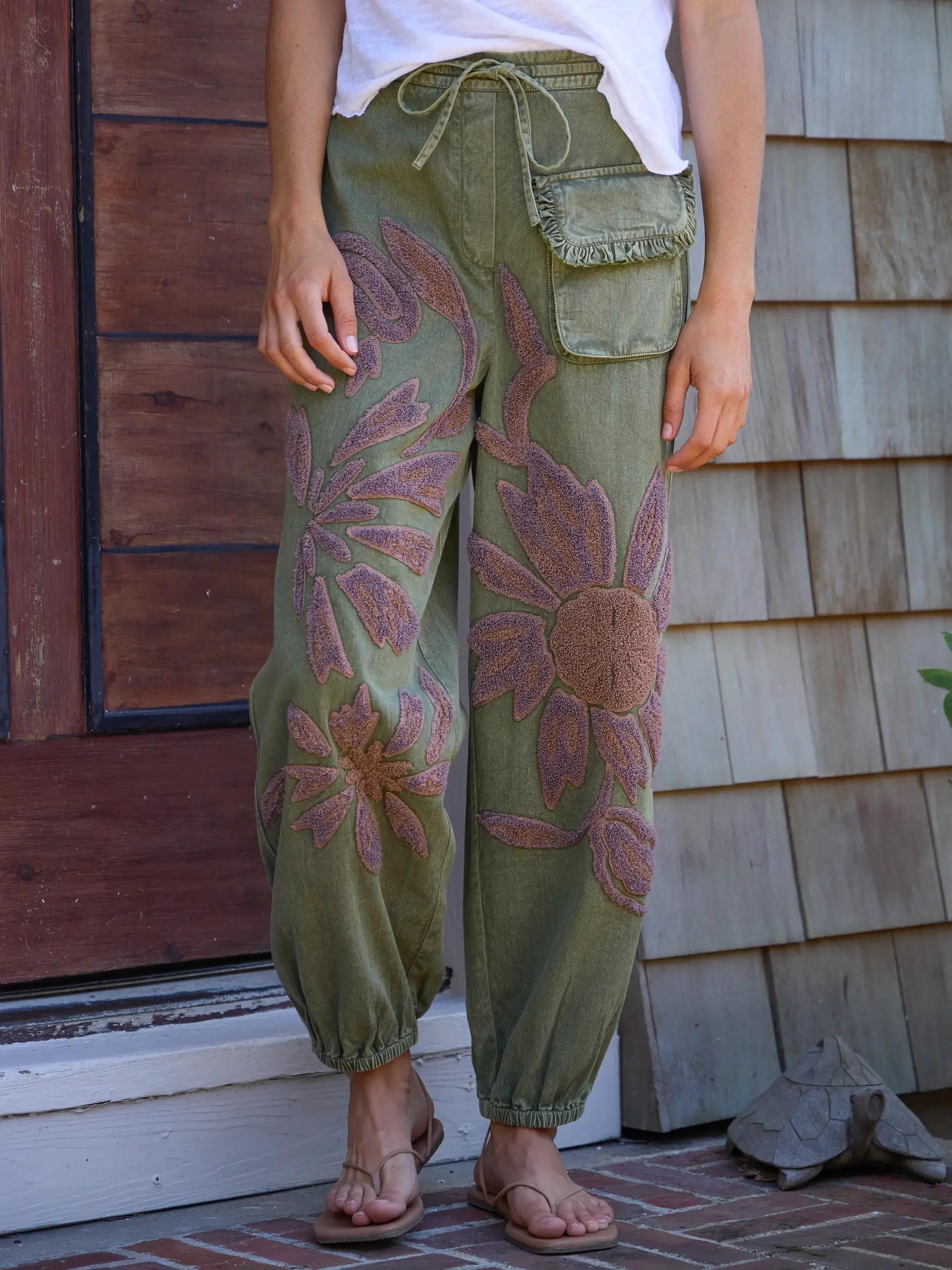 Lo Tufted Cotton Applique Pants | Natural Life