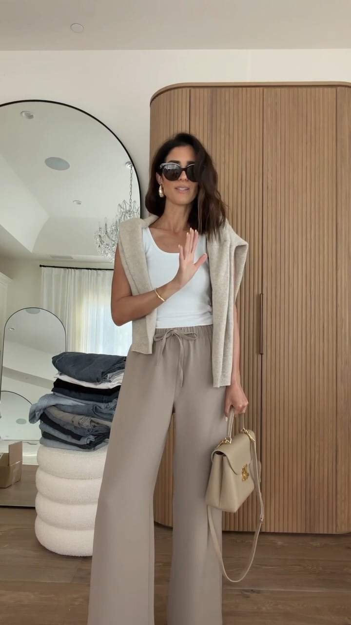 
Styling the viral @Aritzia pants! I’m just shy of 5-7” wearing the size SMALL REGULAR pants in the color nomad taupe , small sweater and XS tank top. #stylinbyaylin #springoutfit #basics

#LTKSeasonal #LTKOver40 #LTKootd