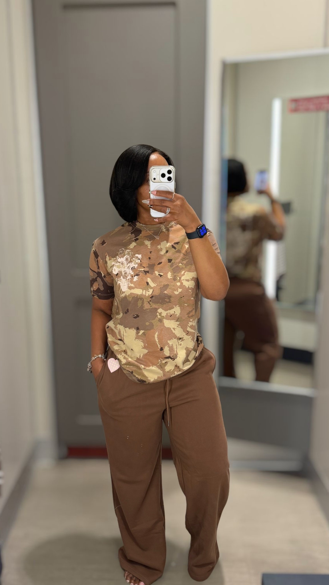 spring outfits 2026

Wearing a size XXS in the top and a small in the bottoms. The pants are comfy and wide leg, you can go down a size if you don’t want the looser look. I was ok with the small and wore this outfit during a mini trip. The length is great and with sneakers it’s perfect. The top runs a bit big so I size down. Love the neutral colors 

#LTKootd #LTKPetite