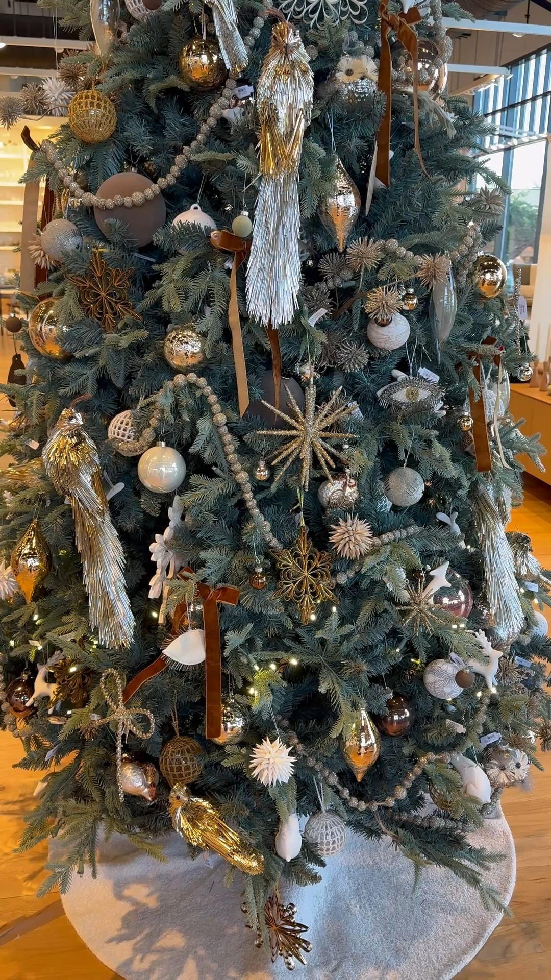 Gorgeous neutral Christmas tree decor, Christmas ornaments, holiday decor

#LTKHome #LTKGiftGuide #LTKHoliday