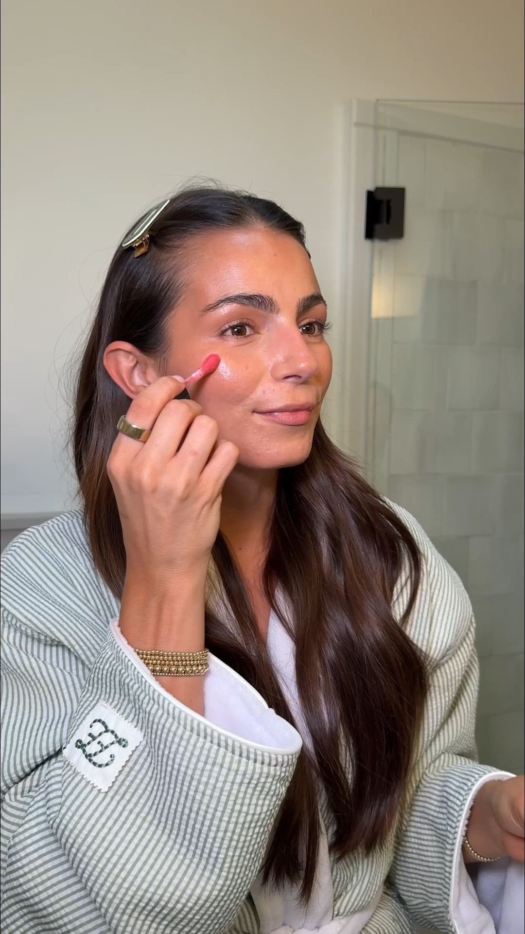 full face of ~mostly~ @Saie products! 

all products & shades listed below

Glowy super gel- Starglow
Slip tint- Shade four
Dew bronze- Spritz 
Dew Blush- Sweetie
SuperSuede Powder Blush- Stella 
CitySet Setting Spray
Lip liner - Flirt
GlossyBounce - Push
One size- setting powder
Skin by Ella - brow gel



#LTKBeauty #LTKgrwm