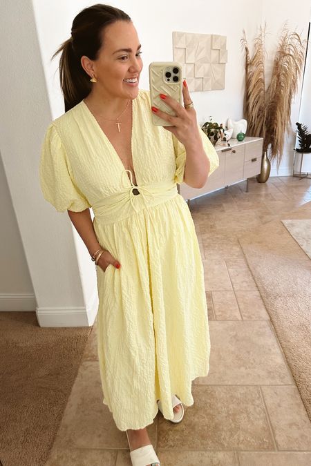 This yellow crinkle dress is so good! it’s so stretchy and comfortable. it comes in so many colors and it was hard to pick! wearing size large.  