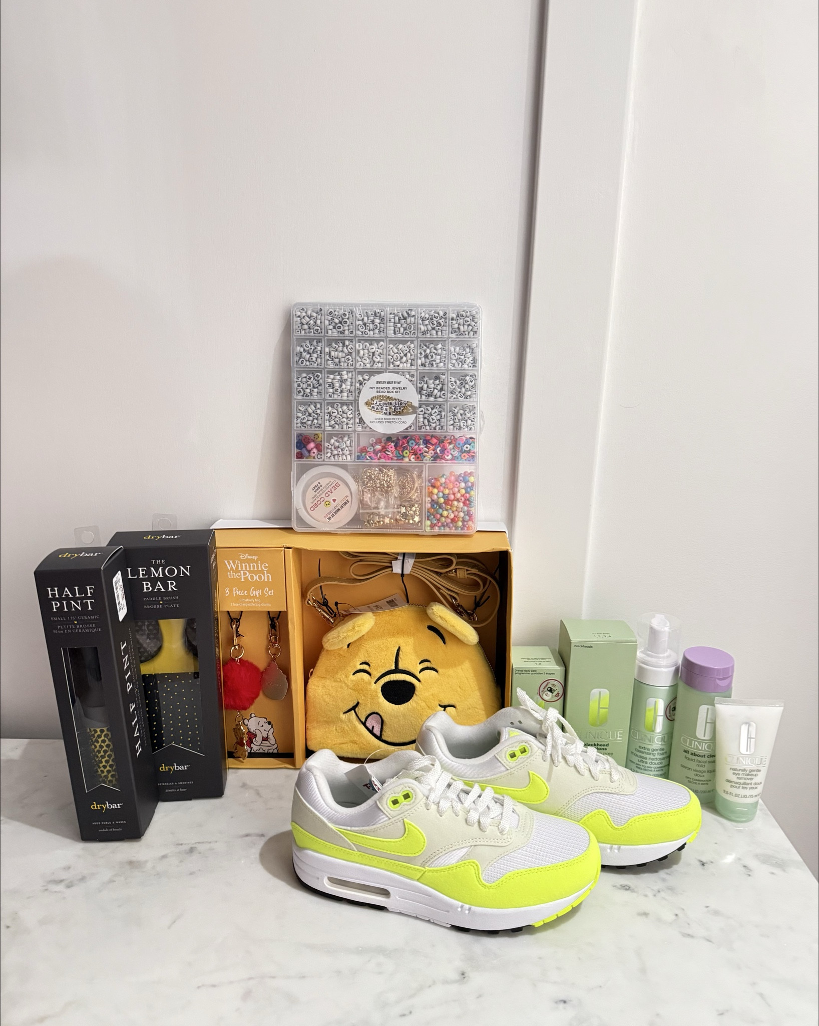 Love shopping @tjmaxx and this is my shopping haul from that trip!!🙌😍 Awesome sales going on @Macys and @Nike US and Clinique 🤩 Great gift ideas!!☺️ 





#LTKBeauty #LTKmomlife #LTKSaleAlert