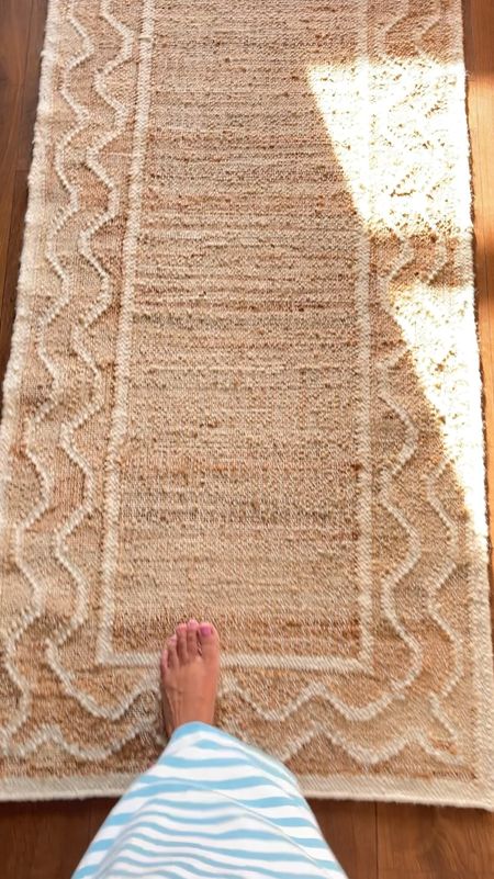 🚨Back in stock alert!!🚨 on this gorgeous jute wave border runner!! So so pretty in person and not itchy or scratchy!! My MIL has it at her beach house and it’s BEAUTIFUL!! 😍 snag it for under $100 here!!

#LTKHome #LTKFindsUnder100 #LTKVideo