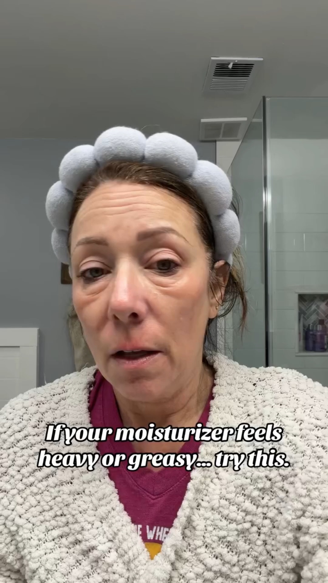 PURITO Oat-In Calming Gel Cream is a lightweight moisturizer formulated with oat seed water, panthenol, and squalane to hydrate, soothe irritation, and support the skin barrier. SEOUL #Purito #KBeautySkincare #OatMoisturizer #SkinBarrier #HydratedSkin