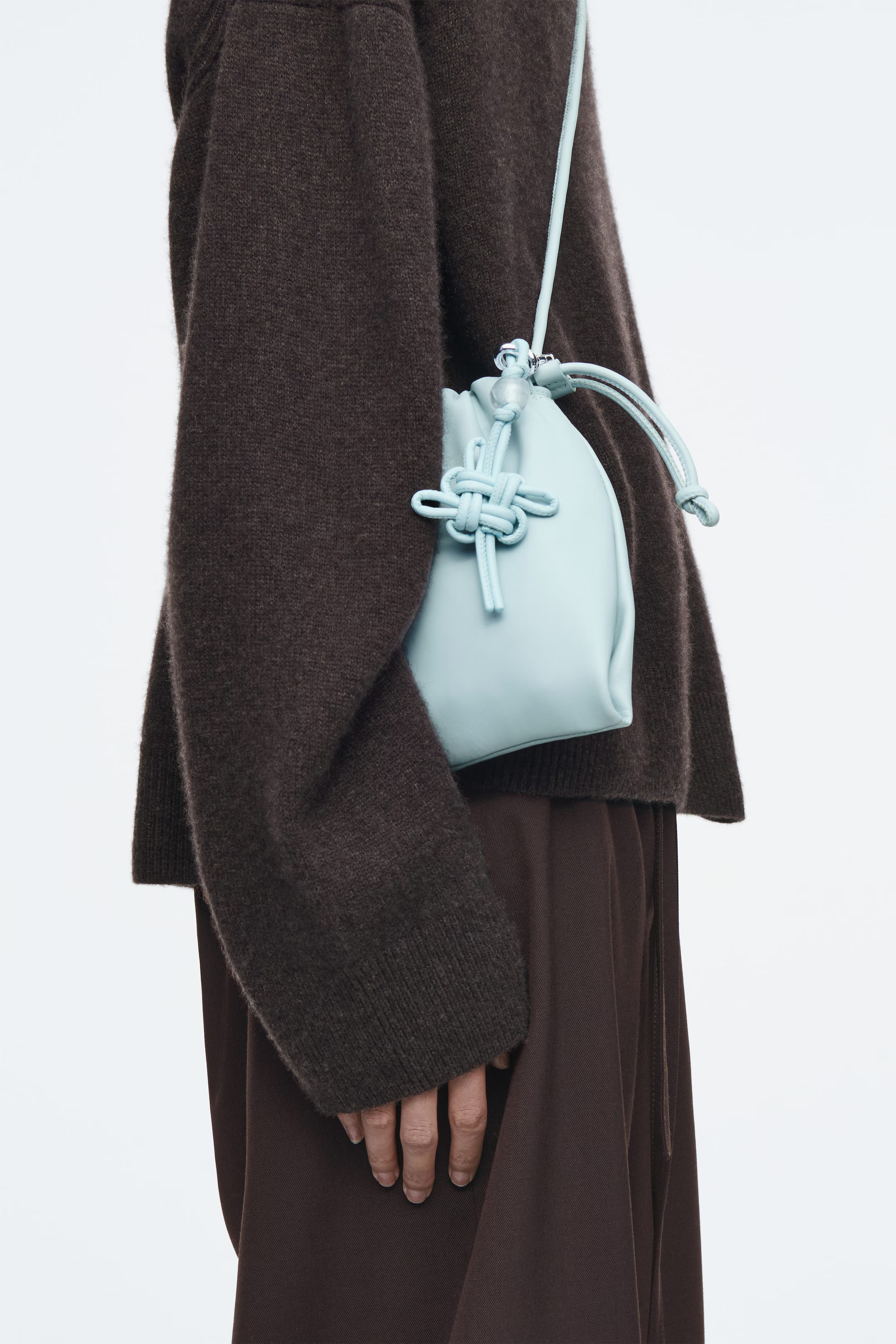 CAVATELLI HANDYTASCHE – LEDER - BLASSBLAU | COS | COS (EU)