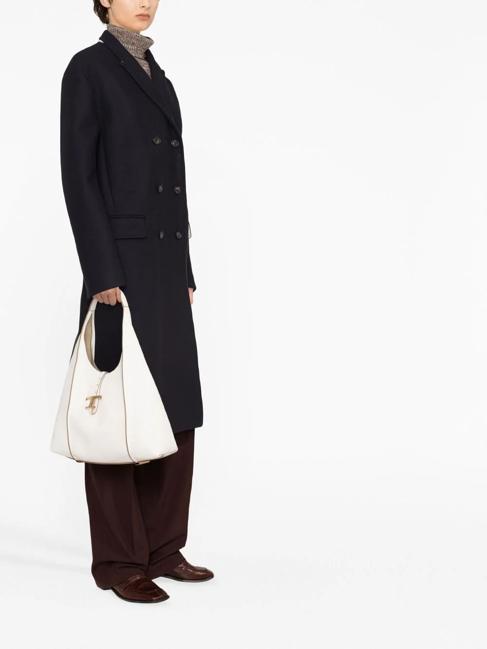 Tod's Timeless logo-plaque Shoulder Bag - Farfetch | Farfetch Global