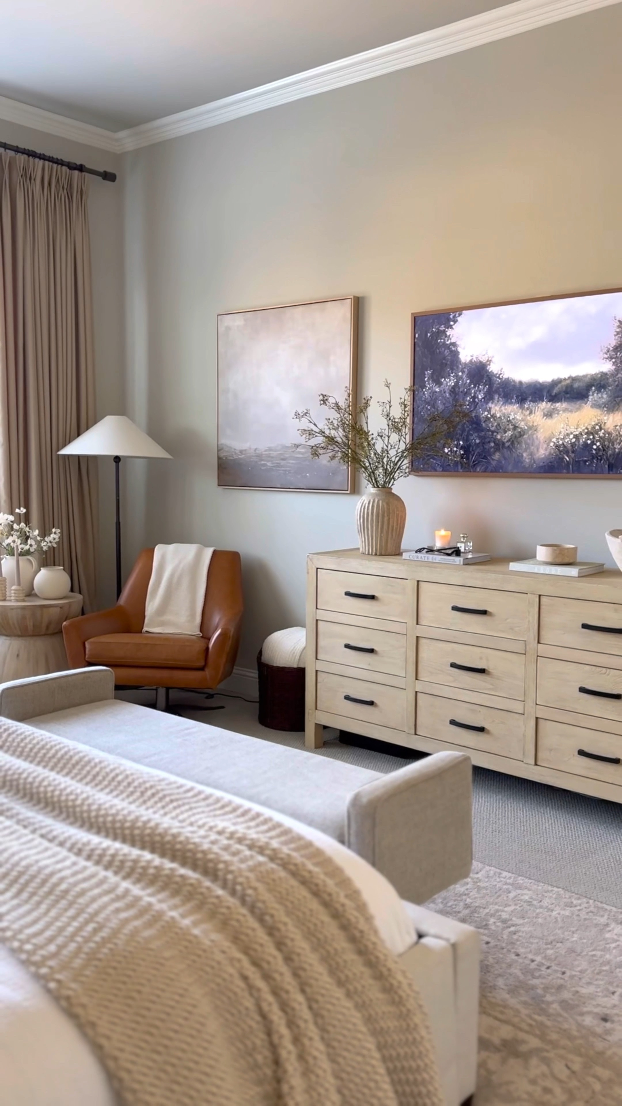 Subtle spring vibes in the bedroom.