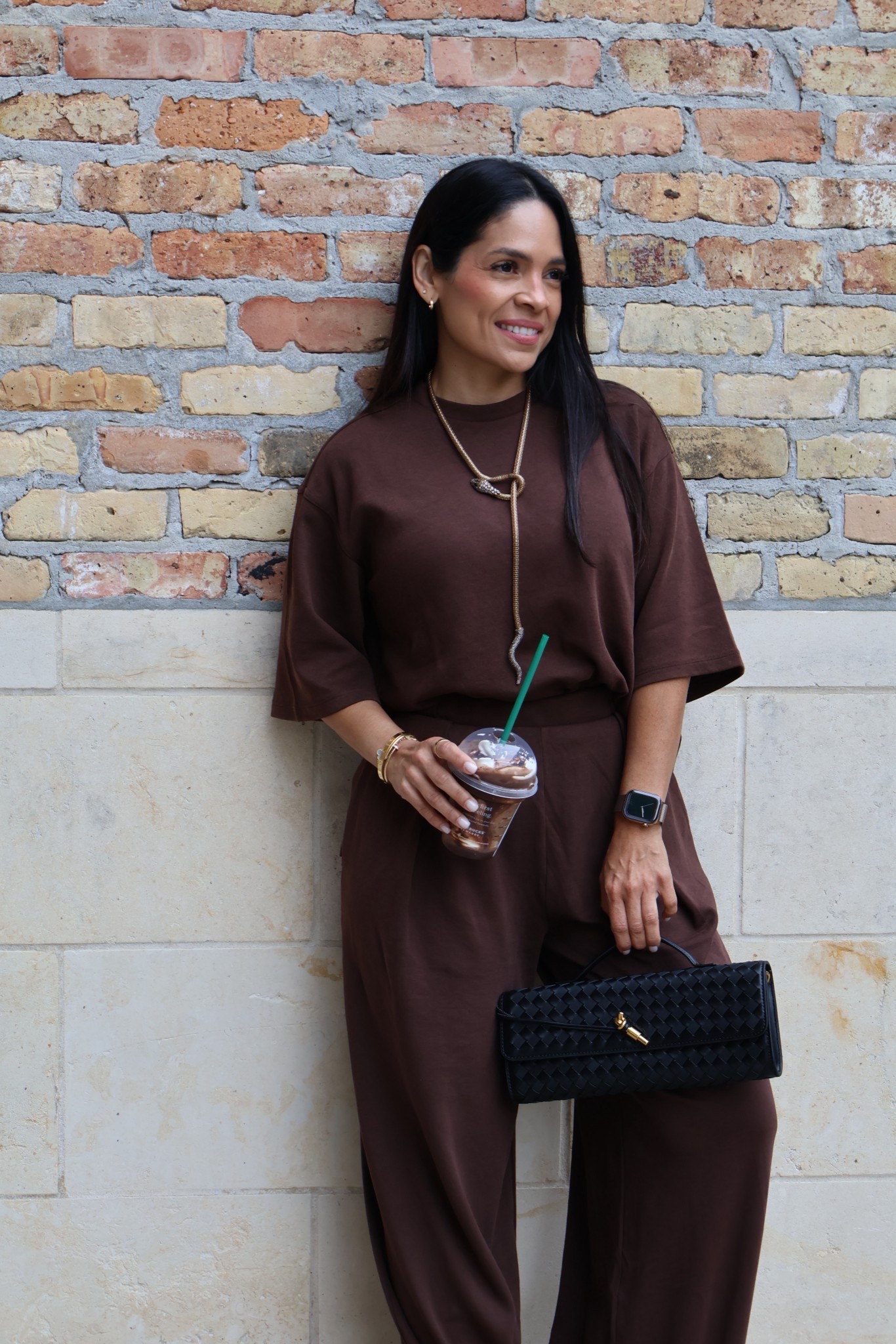 A perfect set for Sunday 🤎
@Zara set 
Shirt Ref 4174/190/716
Pants Ref 4174/191/716
Necklace Ref 1011/238/303


#LTKFindsUnder100 #LTKFindsUnder50 #LTKStyleTip