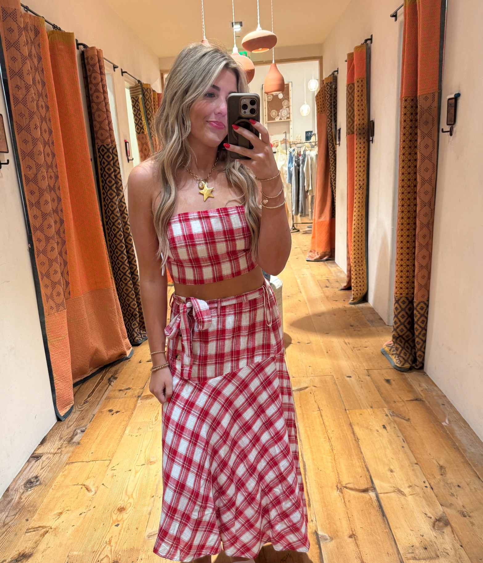 I am wearing this to the Braxton Keith Concert with Gold boots!!