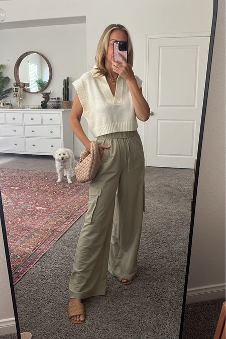 Todays outfit
H&M outfit
Cargo lounge pants size xs
Sweater top size xs
Amazon accessories 
JACLYN20 for 20% off electric picks jewelry


#LTKFind #LTKunder50 #LTKstyletip