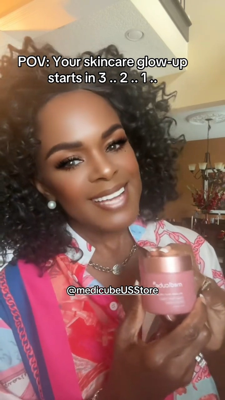 Skincare secrets revealed .. beautiful skin can be yours if you are consistent🤗
3 key components: hydration,
moisturization, DO NOT sleep in make up .. ALWAYS cleanse your skin before going to bed … you can Thank Me later … Follow for more Tips from your #EstheticianAuntie 💐#skincare #skincareroutine #collagenjellycream #LTKfinds
@medicube US Store #LTKselfcare

#LTKdayinmylife #LTKOver40