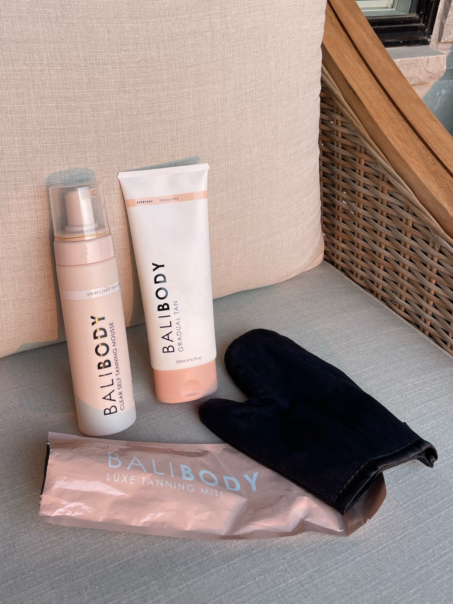 Natural self-tan essentials from bali body
Clear self tanning mousse (zero transfer), gradual tan, tanning mitt
#selftan #selftanning #balibody

#LTKbeauty #LTKU #LTKSeasonal