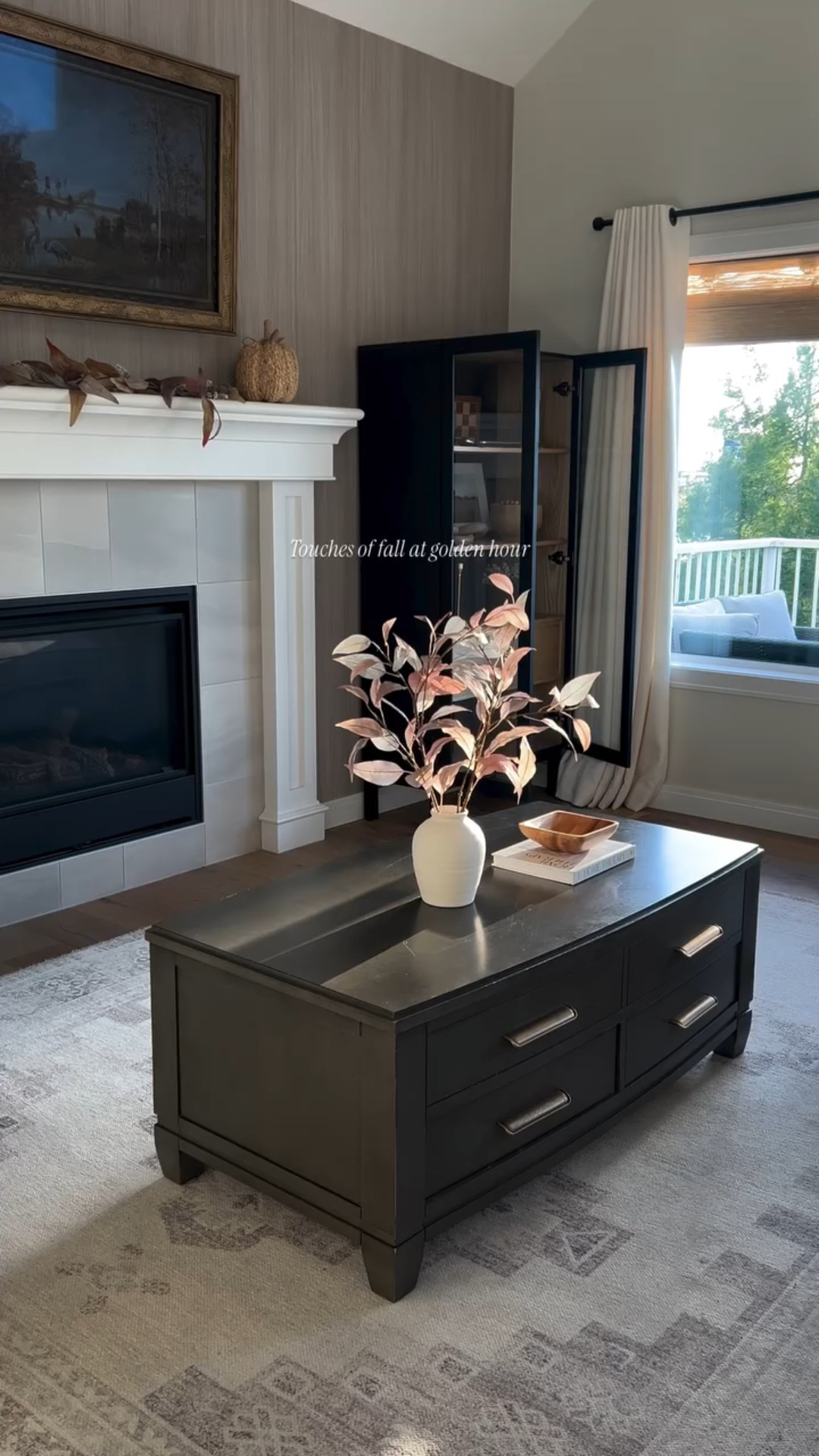 My favorite season, slowly creeping in 🍂✨

SAVE this post for fall decorating inspiration 
.
.
.
.
Neutral home decor | fall home decor | golden hour home | cozy home moments 
.
.
.
.
#cozyhomedecor #neutralhomedecor #homeblogger #slowlivinghome #warmneutrals #curatedhome #fallhomedecor #falldecorating #goldenhourlight