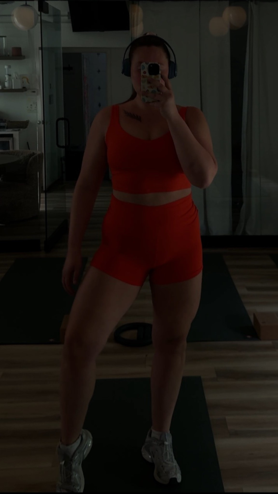 The best orangey red set 🔥🔥 #aerie #matchingset #workoutset

#LTKootd #LTKSaleAlert #LTKActive
