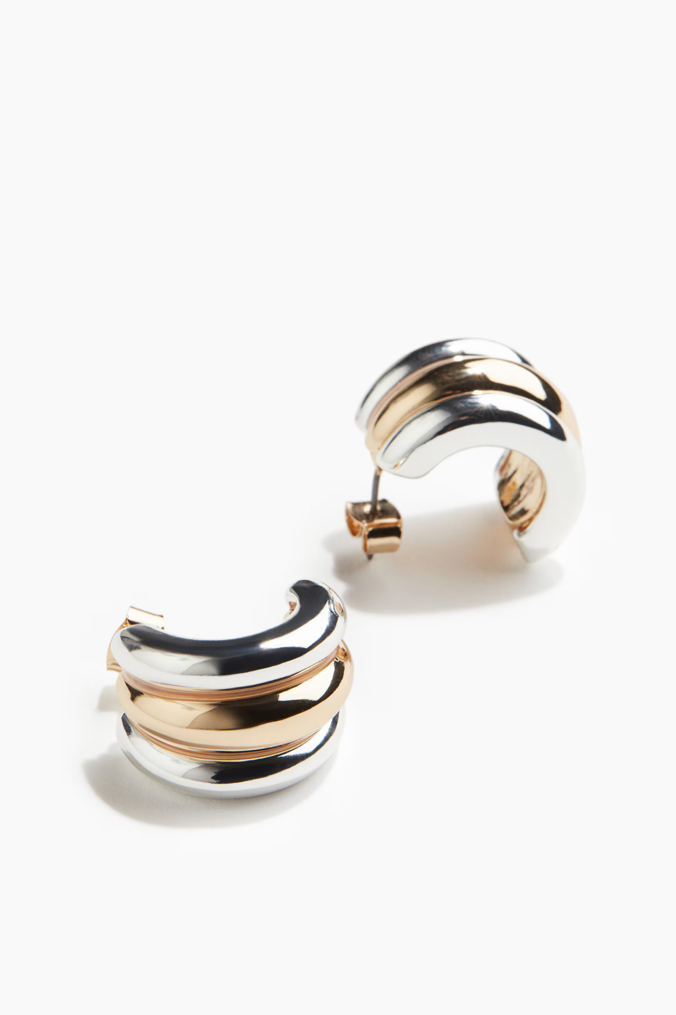 Two-toned hoop earrings | H&M (UK, MY, IN, SG, PH, TW, HK)