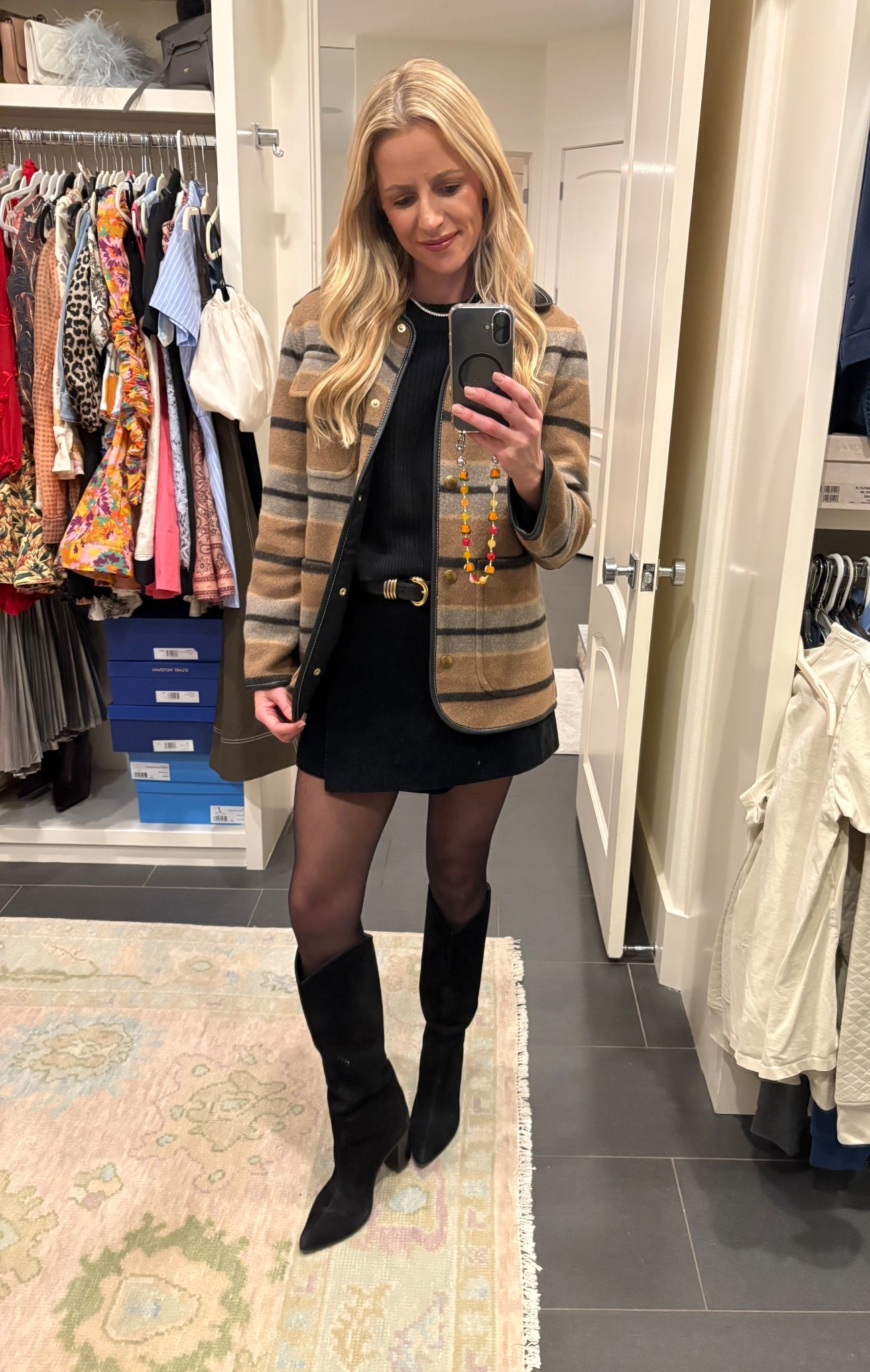 Date night, velvet skirt, belt and a fun new jacket pulls it all together 

#LTKSaleAlert #LTKFindsUnder100