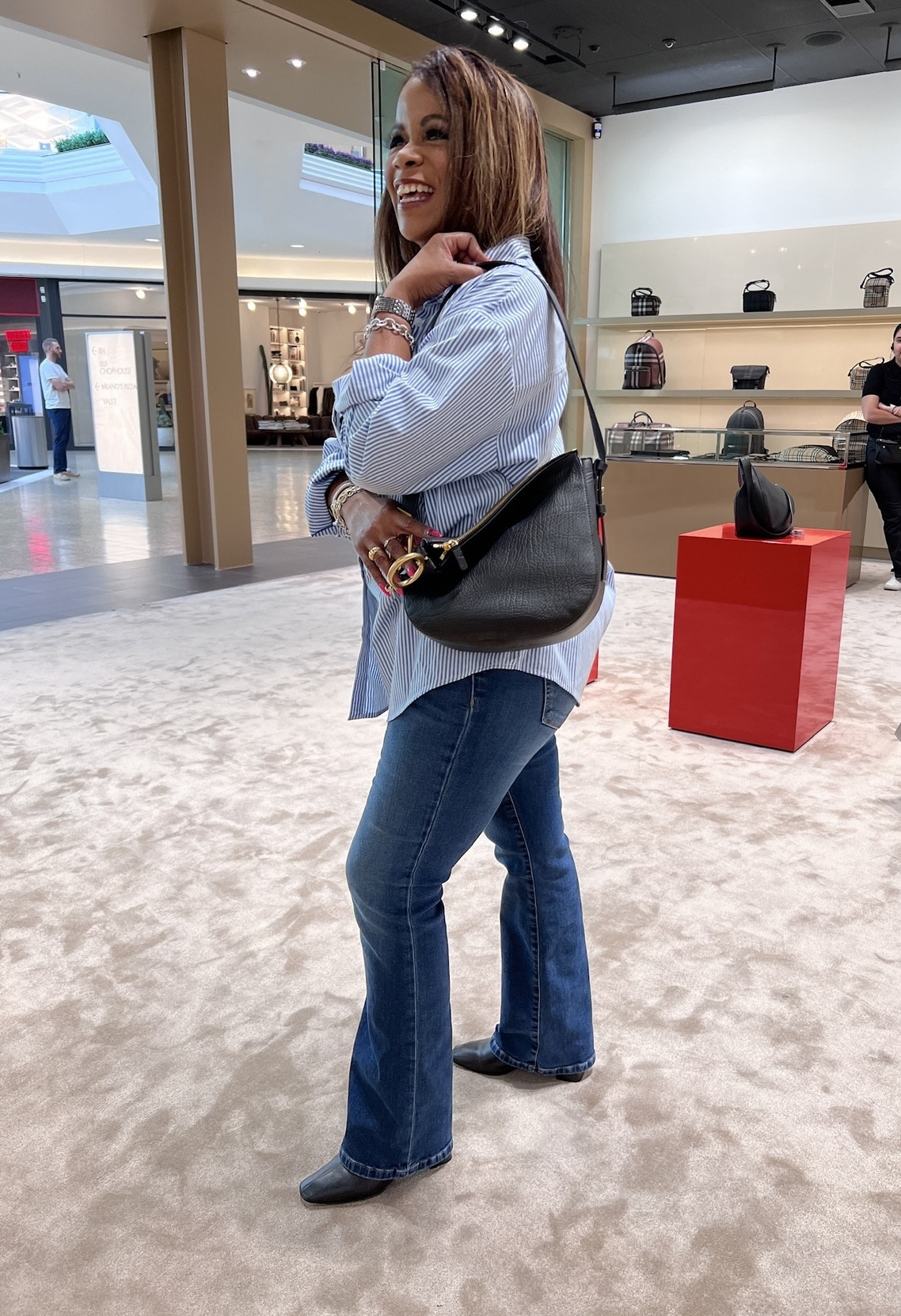 Casual comfort can take you anywhere! 

#LTKover40 #LTKitbag #LTKstyletip