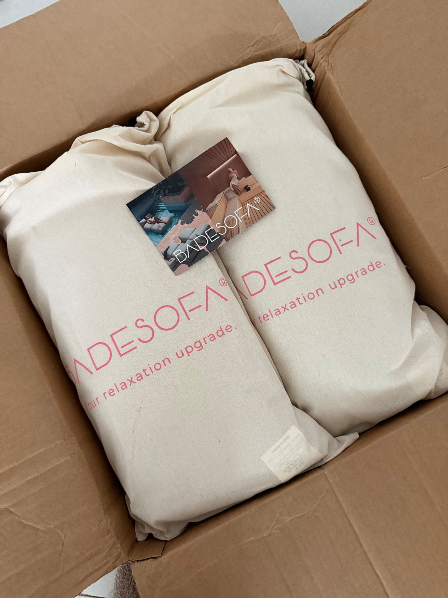 Foot pillows from Badesofa are here, I just tried them on my bathtub and it’s perfection ! If you love taking a relaxing bath these are for you! Here are my links for the foot, back and seat pillow sets #bathtime #bathpillows #badesofa


#LTKGiftGuide #LTKBeauty #LTKselfcare