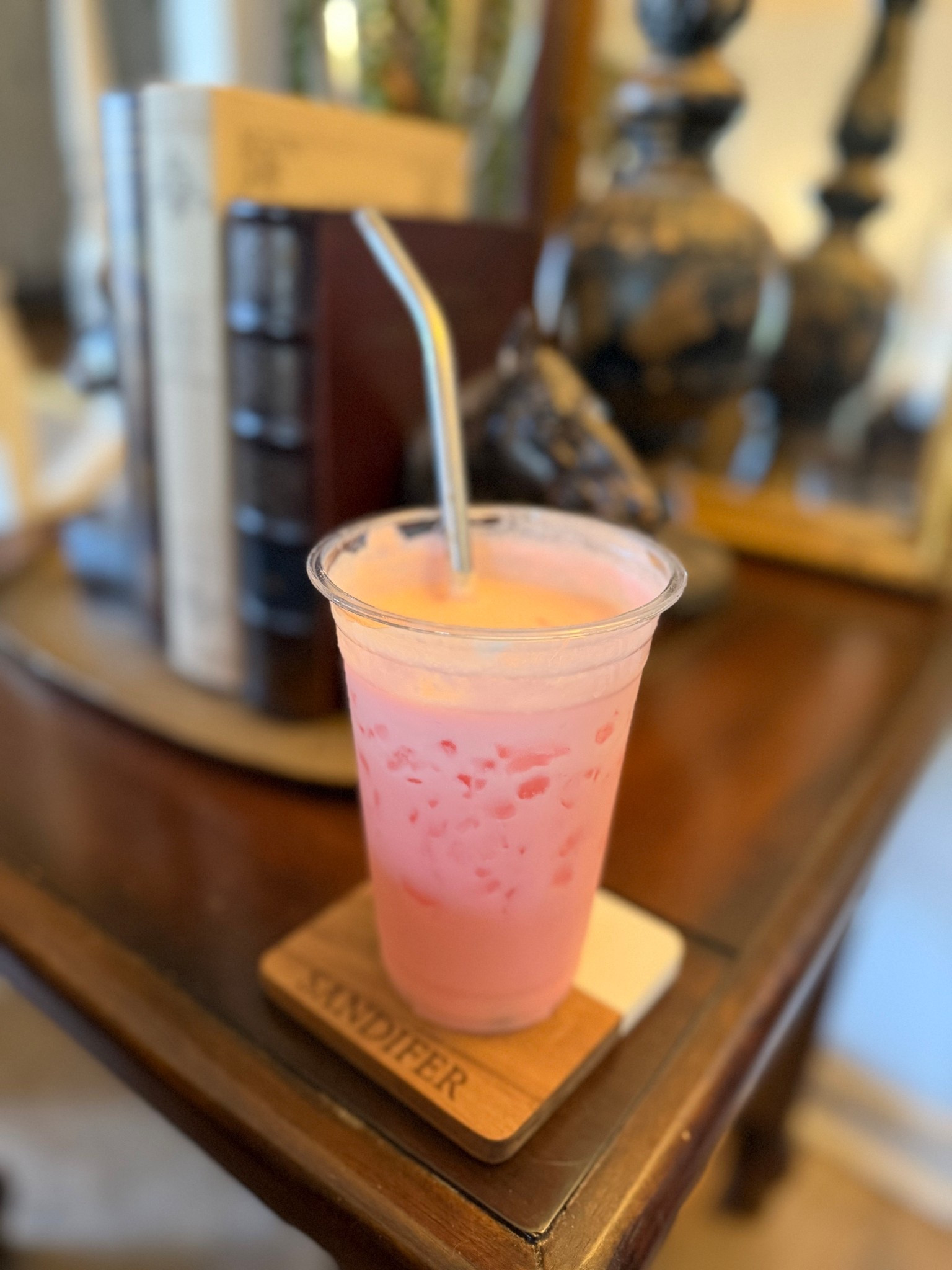 DIY dirty sprite at home 🩷 I linked EVERYTHING I used (cup, straw, syrups) down below ⬇️ 

#DirtySprite #DrinkTok #HomeDrinks #AestheticDrinks 