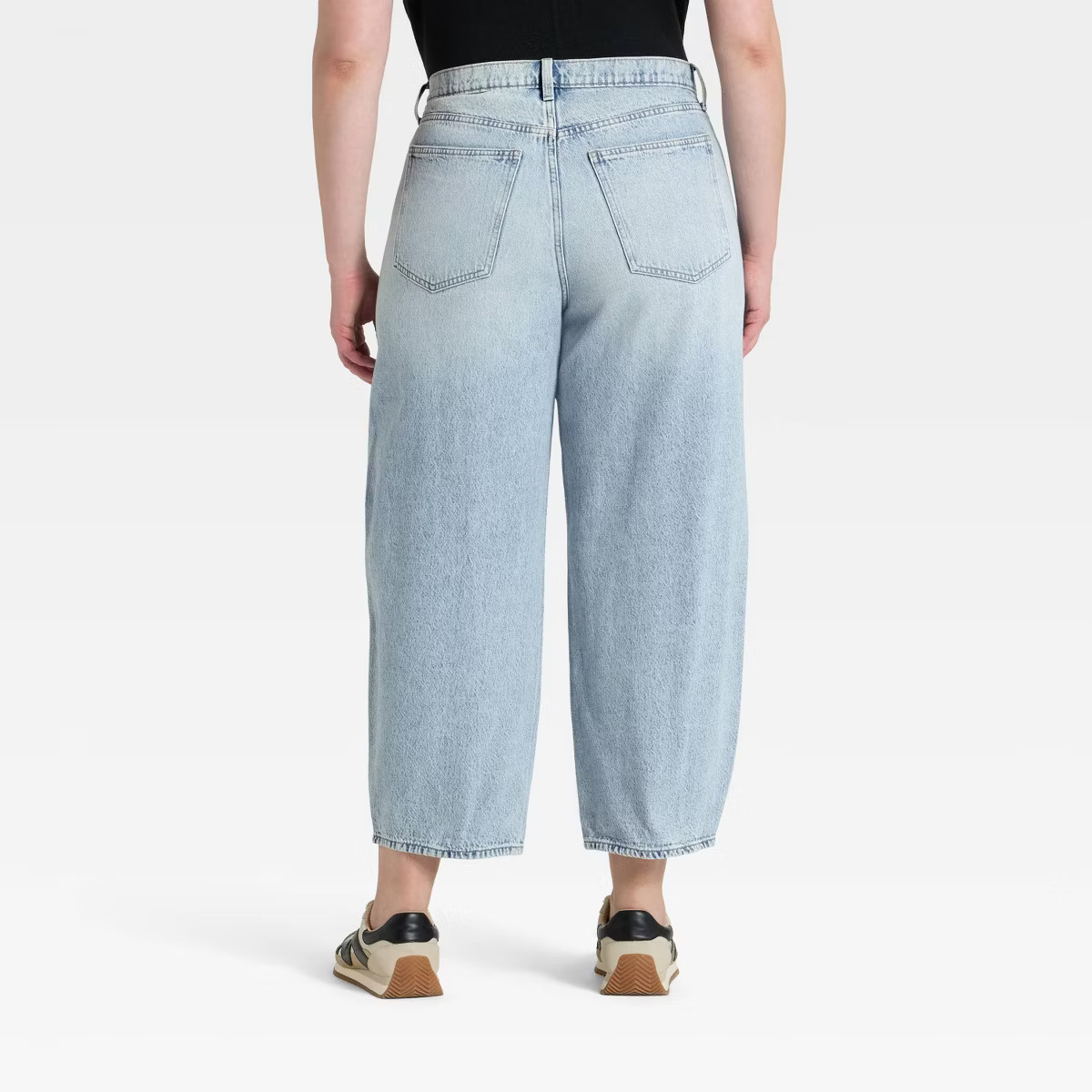 Women's High-Rise Easy Barrel Ankle Jeans - Universal Thread™ Light Wash 00 | Target