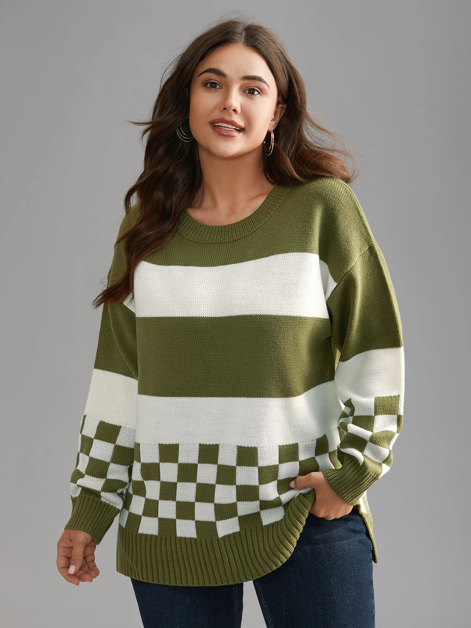 Colorblock Contrast Round Neck Split Hem Pullover | Bloomchic