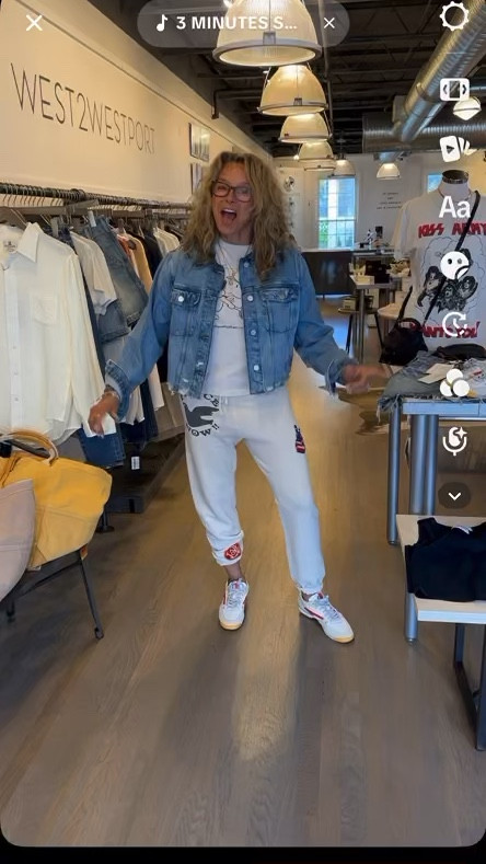 I’m 62 and I wear what I want 😎

A little more casual, but I think it’s still pretty cool. ☺️

#LTKStyleTip