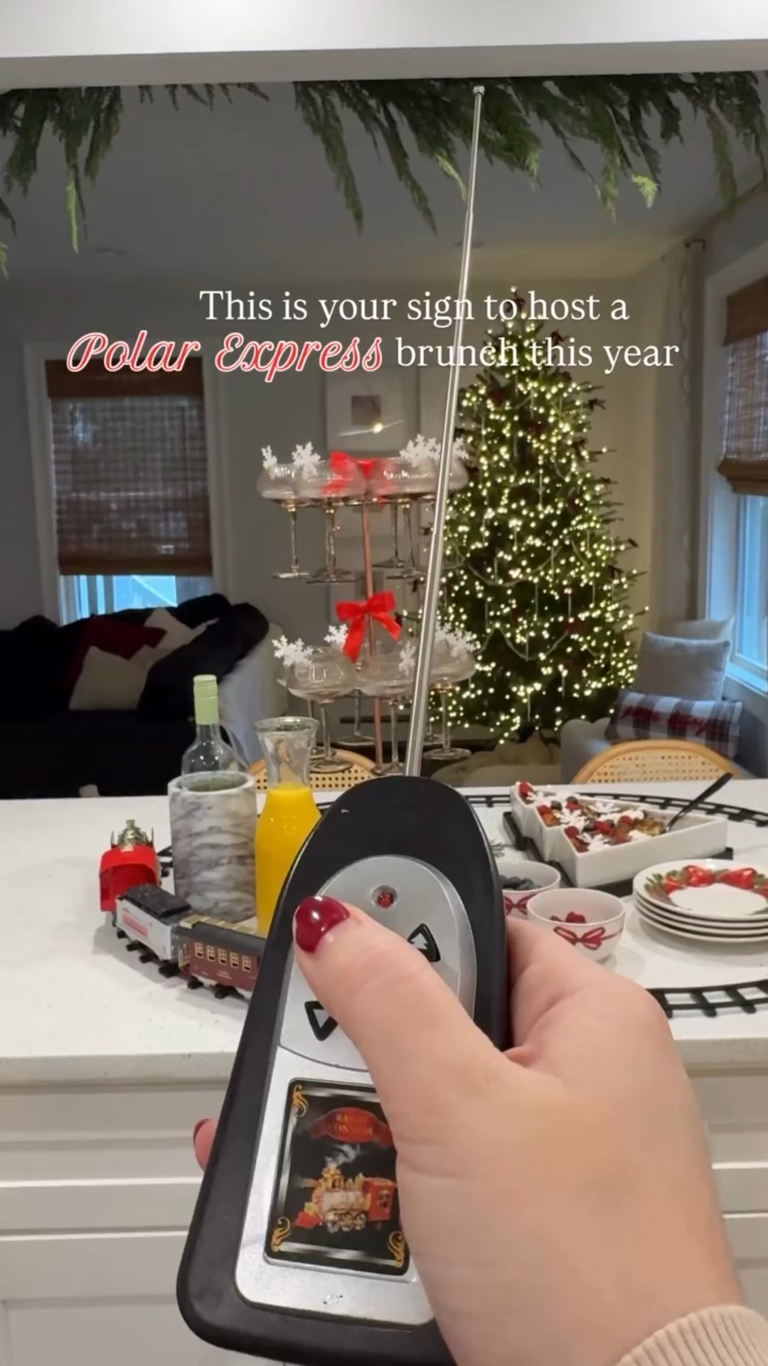 Save for later!🚂🧑‍✈️🎟️🎁 

The interactive train is the perfect centerpiece for holiday gatherings (it even produces real steam & music!) Paired with edible snowflake mimosas and French toast casserole 👌🏼

Comment SHOP for the details ❤️🎅🏻

#polarexpress #polarexpresstrain #polarexpressbrunch #christmasbrunch #traincenterpiece #christmas