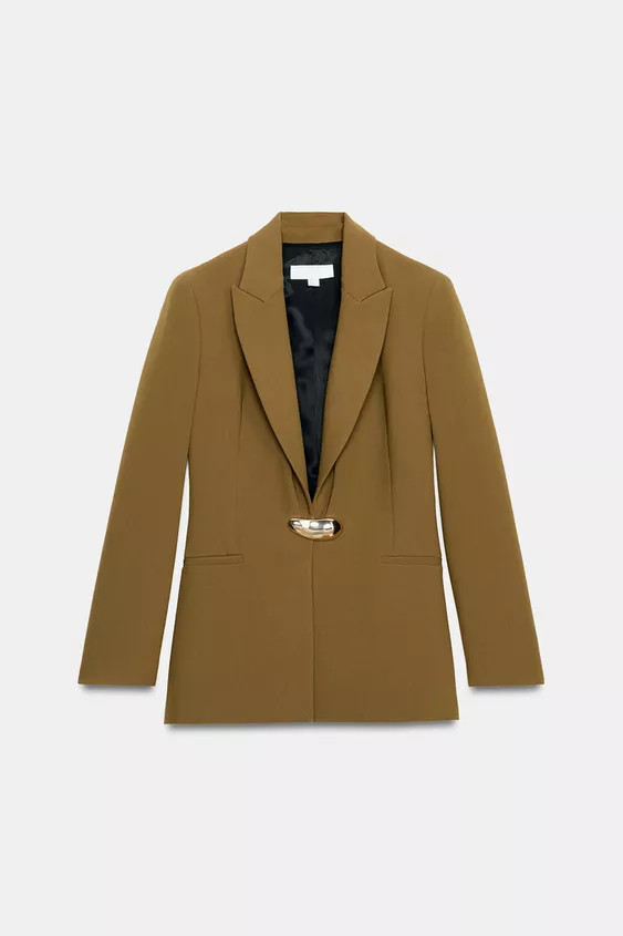 FITTED BLAZER WITH GOLDEN HARDWARE | Zara UK