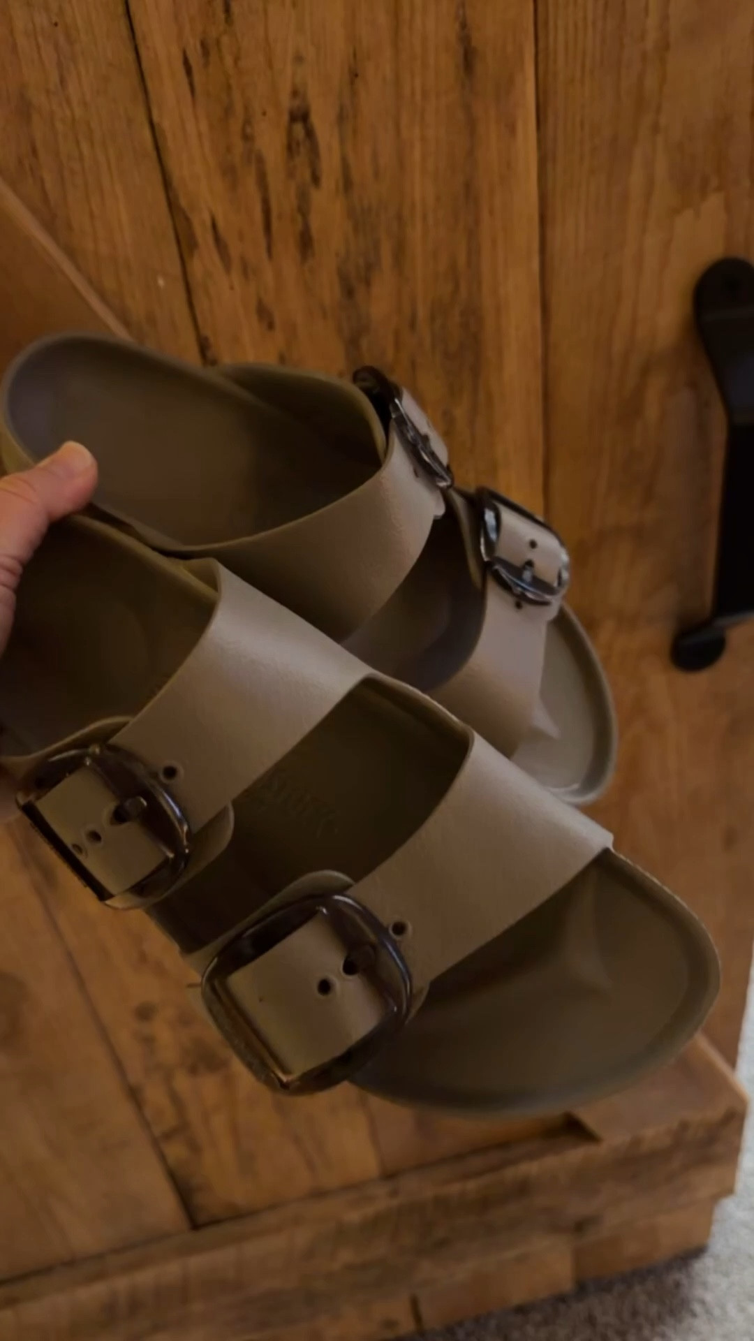 I just got these perfect Birkenstock slides for my spring break vacation! They are perfect for poolside and sand time! 

Arizona Big Buckle Sandals 



#LTKOver40 #LTKSwim