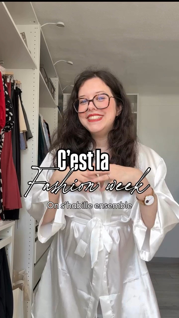 C’est la Fashion Week, et plutôt que de la regarder de loin, j’ai décidé de m’en servir comme d’un exercice. Un exercice pour oser : oser des associations que je ne fais pas d’habitude, oser sortir de ma zone de confort, oser porter mes pièces avec un peu plus d’intention.
Parce que la créativité ne devrait pas être réservée aux podiums. Elle peut aussi exister dans nos looks du quotidien, à notre échelle.
Toute la semaine, je te partage des silhouettes inspirées de cet état d’esprit. Aujourd’hui : la jupe en tulle. Une pièce qu’on imagine parfois trop “spectaculaire”… alors qu’il suffit de la styliser différemment pour la rendre intéressante.

Et toi, tu t’autorises à expérimenter avec tes vêtements de temps en temps ? ✨

*certains produits de cette publication ont été reçu gratuitement

#LTKootd #LTKPetite #LTKgrwm