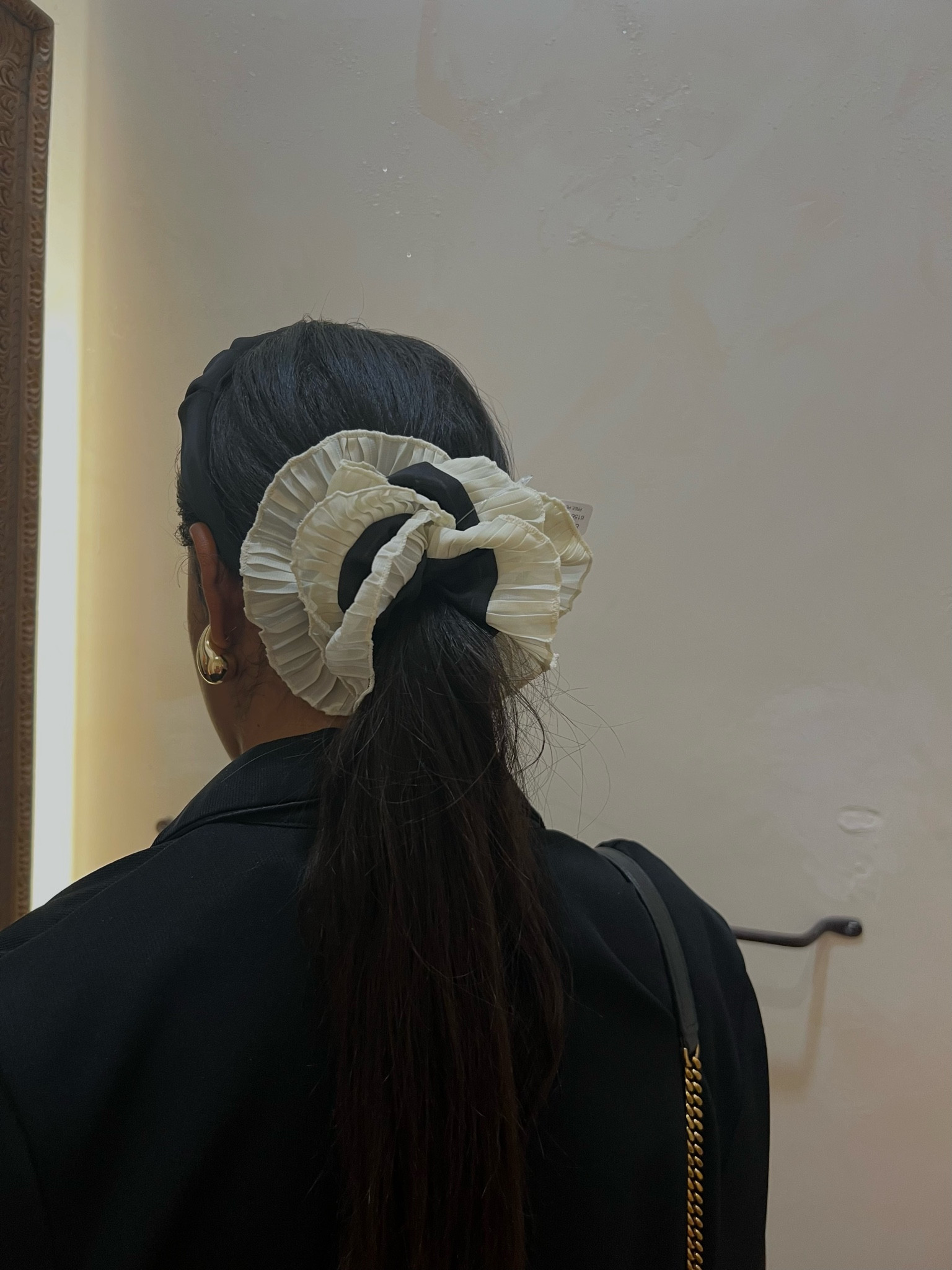 This scrunchie really elevates any look! 

#LTKMostLoved #LTKfindsunder50 #LTKstyletip