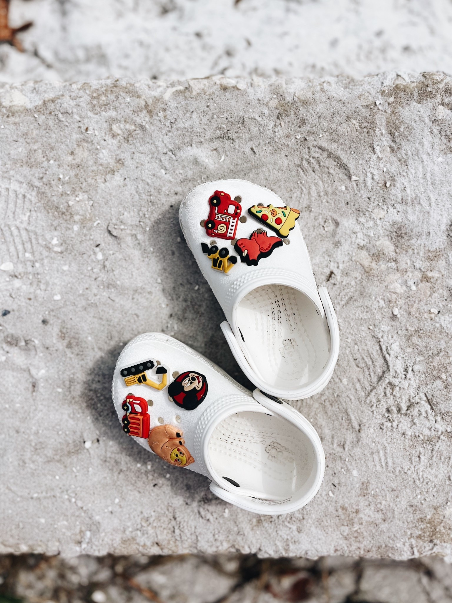 Croc charms make them happy 😆 #toddler #toddleraccessories

#LTKKids #LTKSpringSale #LTKFindsUnder50