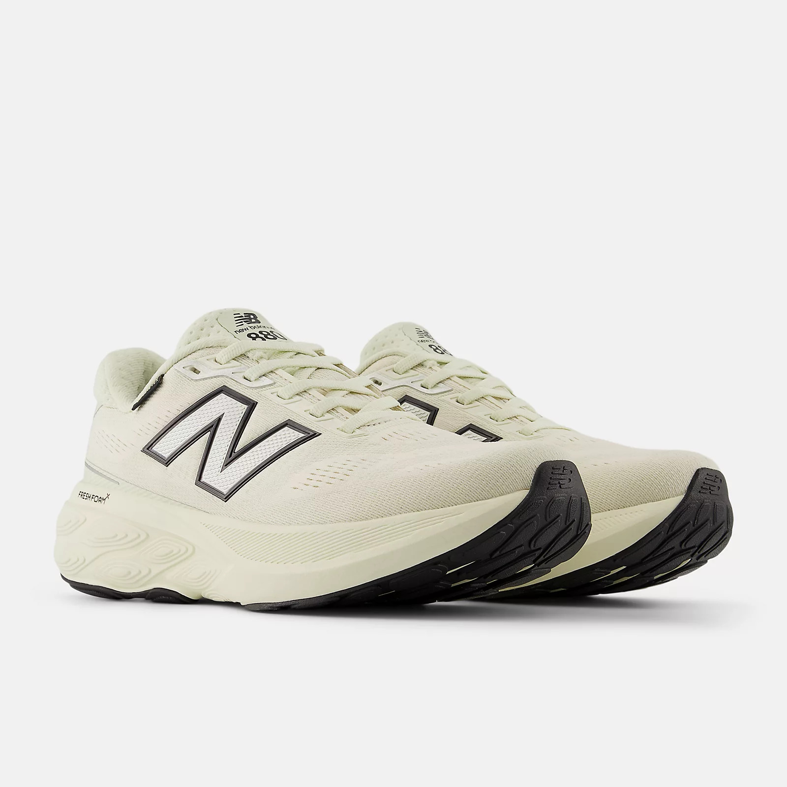 880v15 GORE-TEX® | New Balance Athletics, Inc.