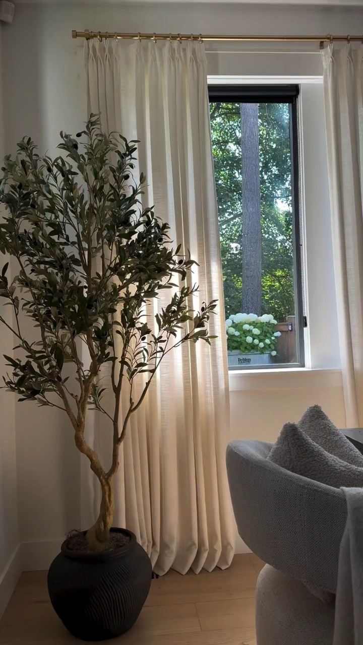 Proof that one piece can completely change a space 🫶🏻🤍 

Comment “SHOP” and I’ll send you the direct link to your inbox 🥰 

#lyersetree #gifted