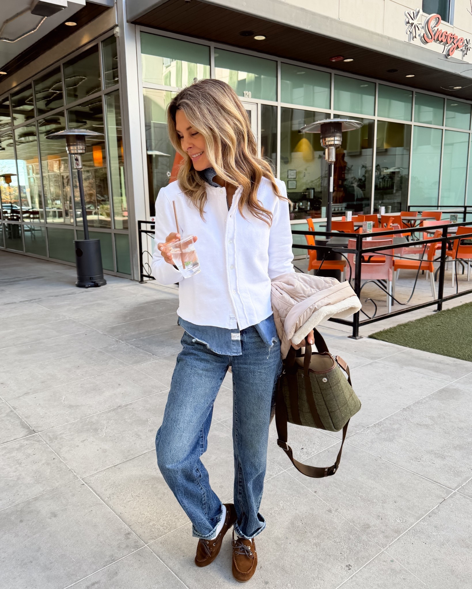 -Pistola jeans with a heavier weight but still a great fit! DISCOUNT CODE TAMMY15  
-Frank & Eileen new Jackie Cardi, Barry denim shirt
-Zara shoes 
-plaid flannel bag 


#LTKootd #LTKOver40 #LTKgrwm