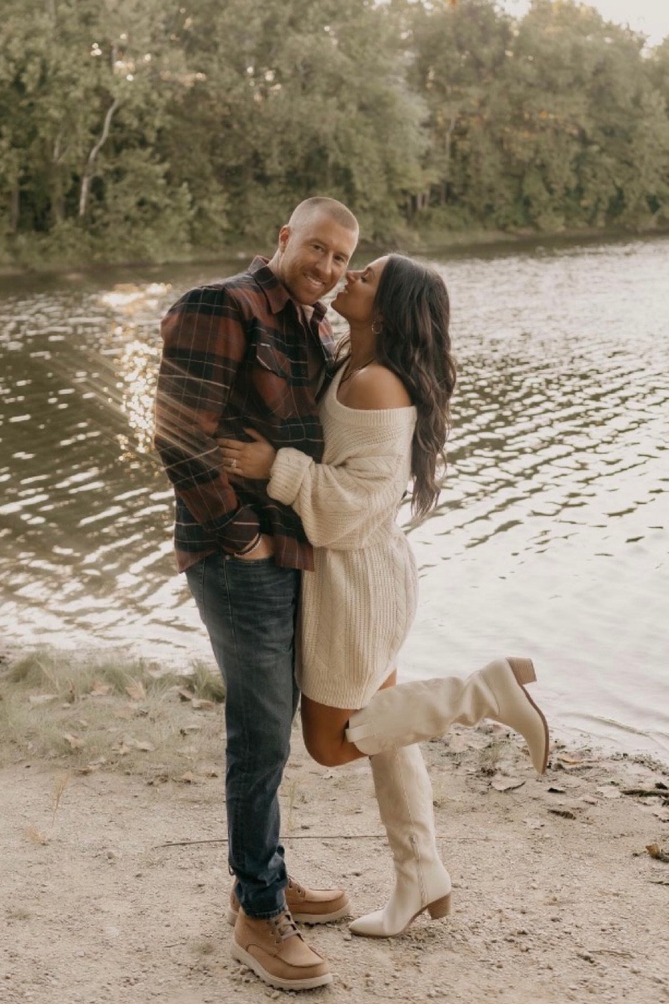 Fall family photo outfit inspo 

Fall outfits 
Jeans 
Fall family photos 
Sweater dress 
Cowboy boots 
Plaid 

#LTKSeasonal #LTKstyletip #LTKHoliday