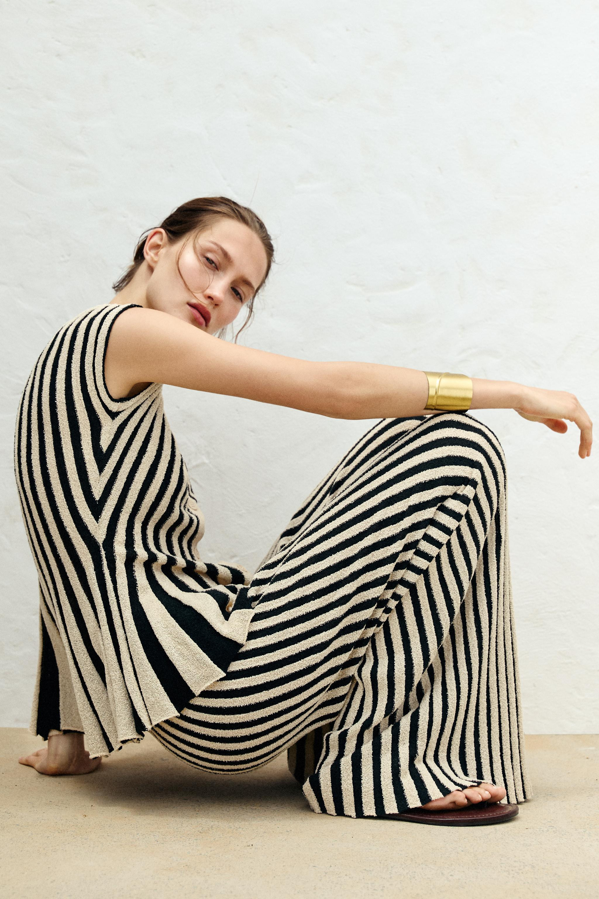 STRIPED CUT-OUT KNIT TROUSERS | Zara UK