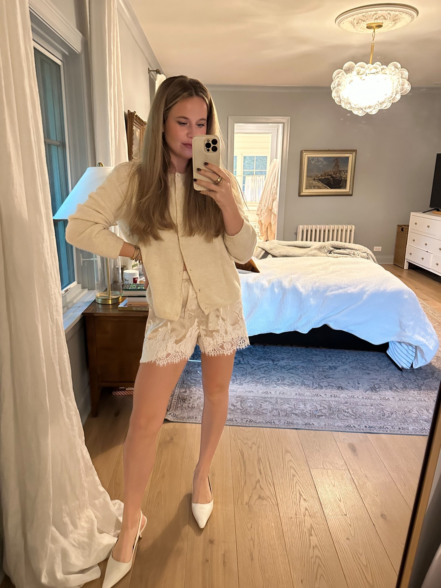 Date night outfit! Satin shorts in size S