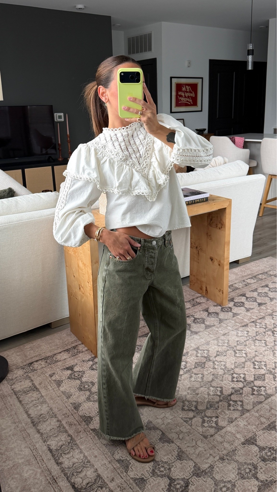 4 top and 24 jeans! I cut them at home. Abercrombie pair is super similar😊
