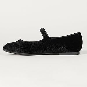 Amazon Essentials Women's Velvet Mary Jane Ballet Flat with Buckle Strap | Amazon (US)