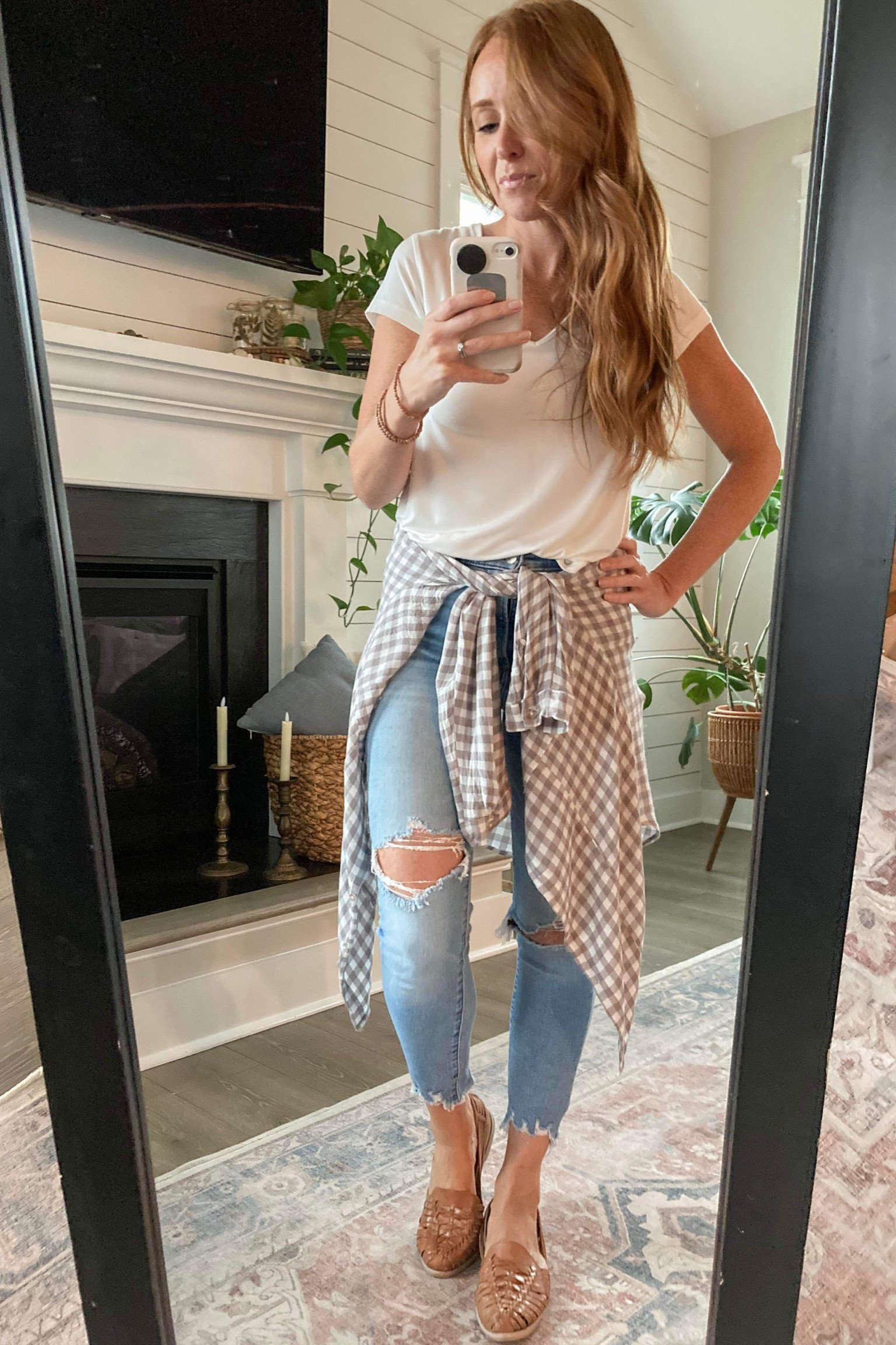 Rainy days in CHS call for Spring styled outfits. This new vneck tee is superrrrr soft, I’m loving it. 🙌🏻

Gingham shirt is from Neuflora, link in my Instagram bio to shop. 🤗

Bracelet is The Rosewood mini stack from Waves and Stone.

#LTKFindsUnder100 #LTKSeasonal #LTKStyleTip