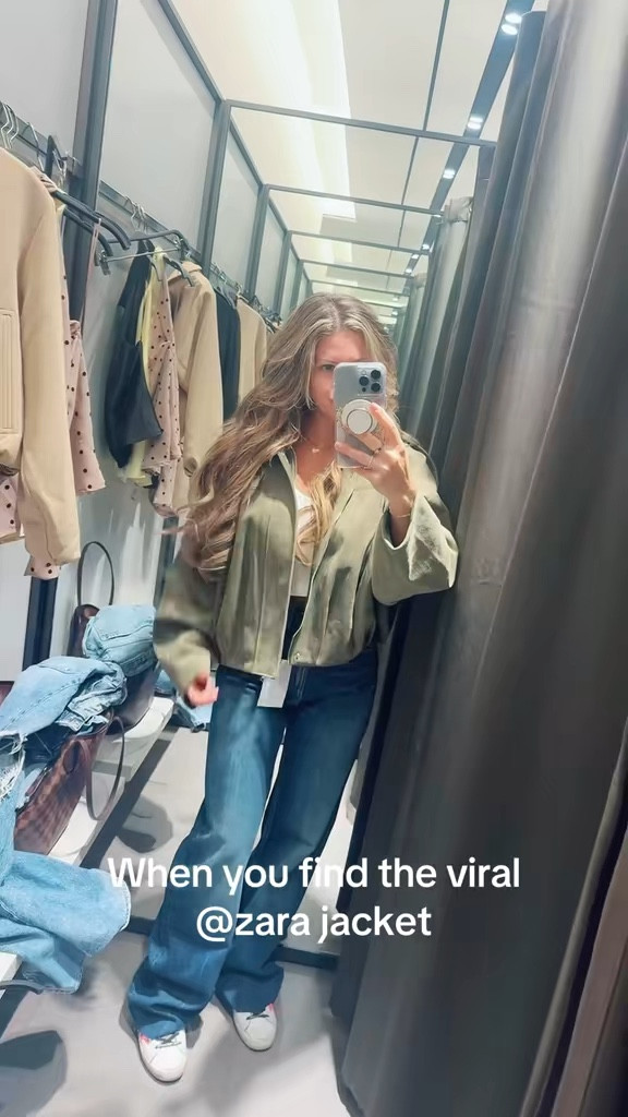 POV: you found the viral suede jacket… for HALF the price 😮‍🔥

Same luxe look, same soft feel, but didn’t hurt your wallet 💅
We love a dupe that actually delivers 🤎

Don’t walk… RUN before it sells out 🏃‍♀️✨

#viralfind #dupealert #fallfashion #suedejacket #affordablefashion #trenda

#LTKgrwm #LTKootd #LTKmomlife