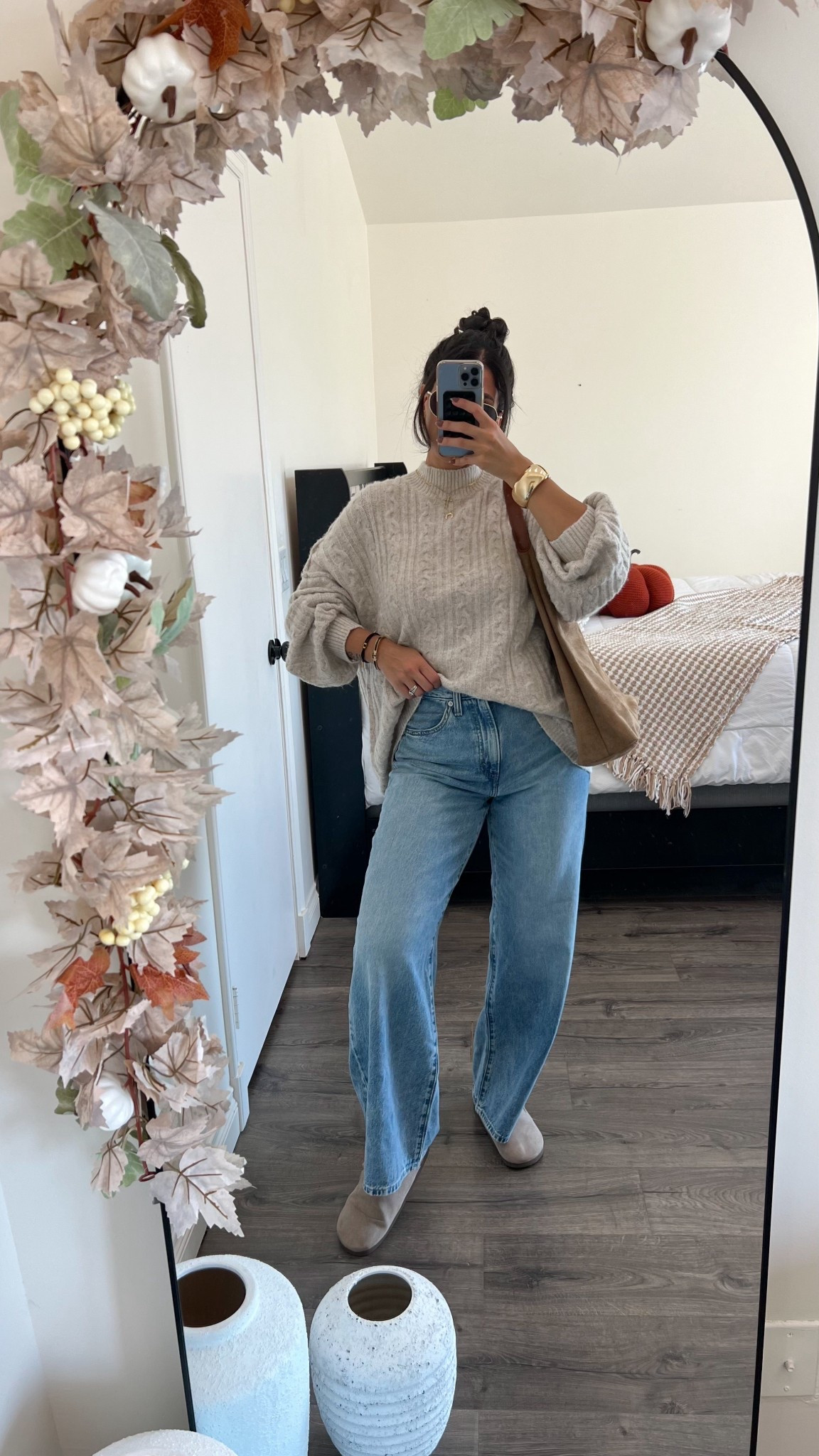 I love this casual fall look! 

#LTKStyleTip #LTKFindsUnder50 #LTKSeasonal