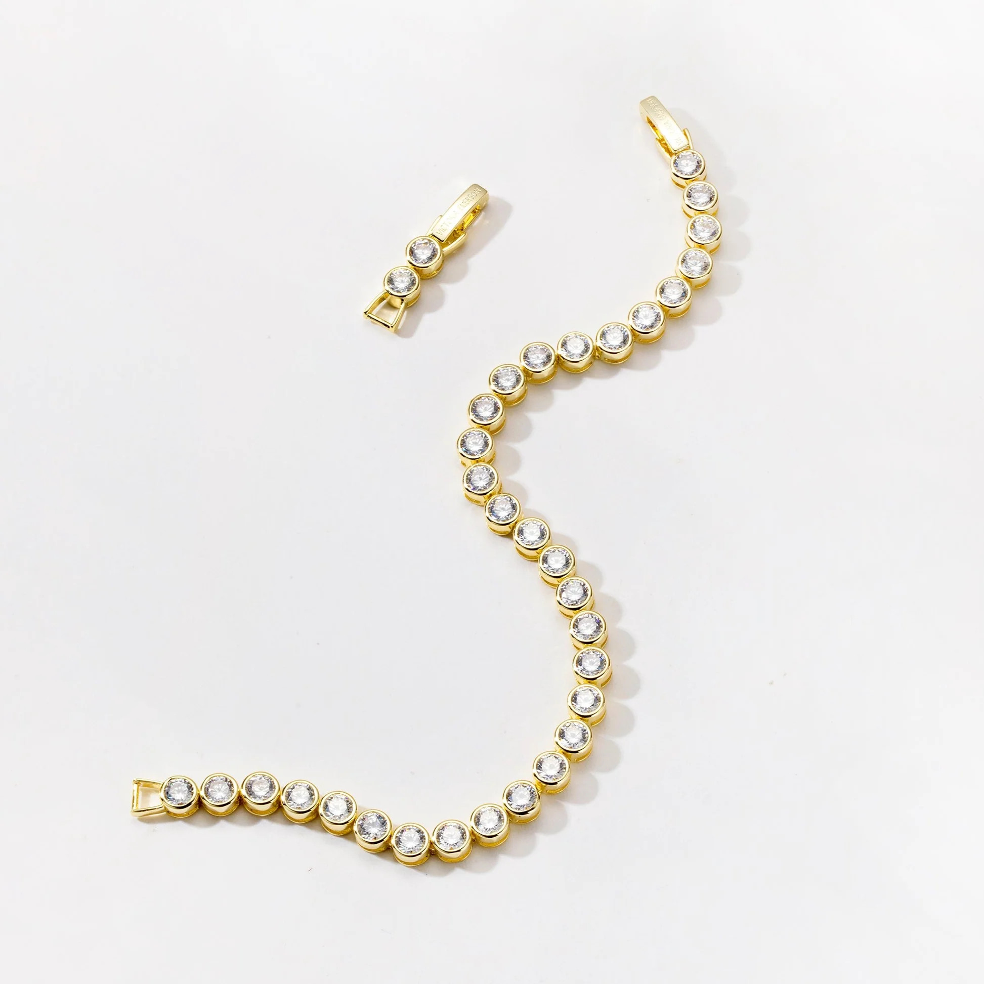 Round Cut Tennis Bracelet | Victoria Emerson