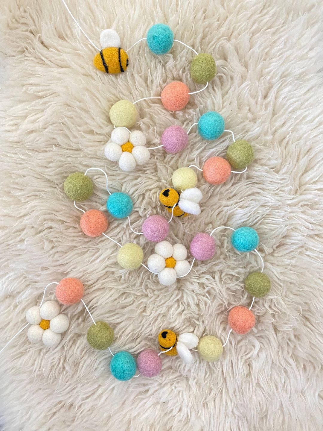 Bee Kind Spring Daisy & Bee Garland Robin's Egg, Pink, Apricot, Pale Yellow, Sage Bee and Daisy F... | Etsy (US)