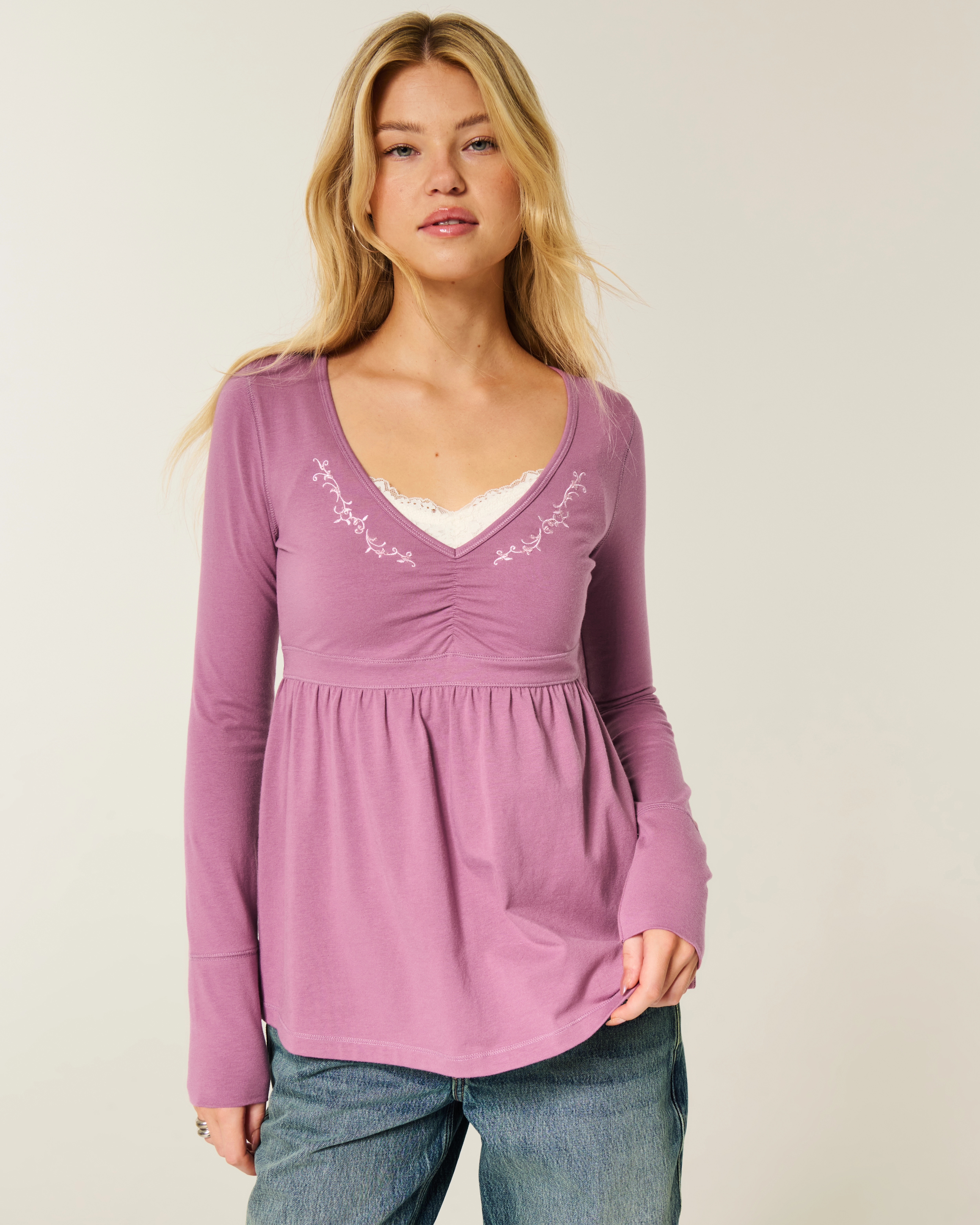 Long-Sleeve Pinch Bust Babydoll Top | Hollister (US)